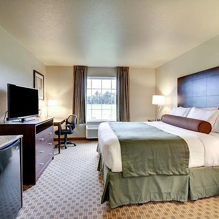 Cobblestone Inn & Suites - Schuyler ภายนอก รูปภาพ