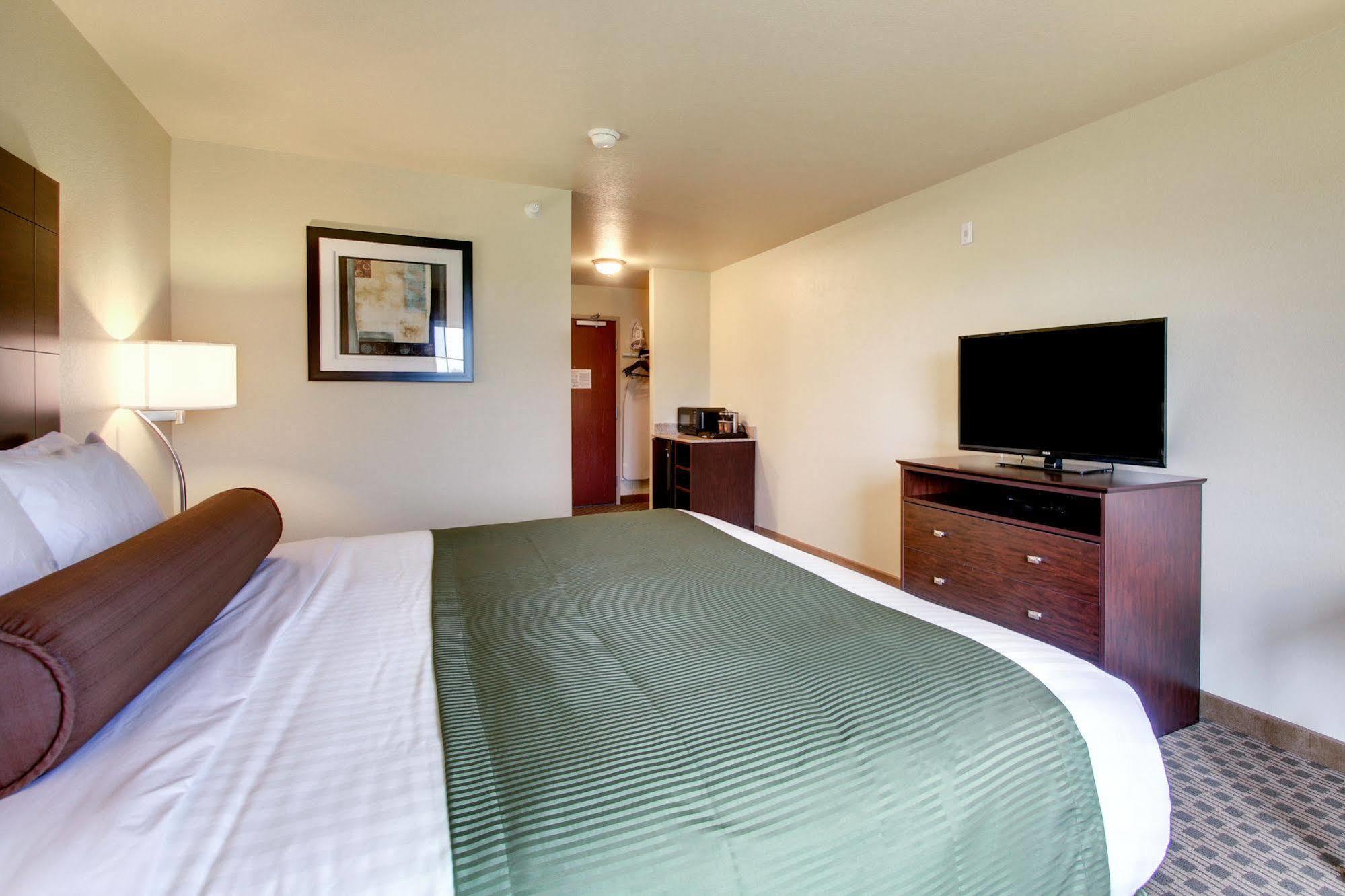 Cobblestone Inn & Suites - Schuyler ภายนอก รูปภาพ