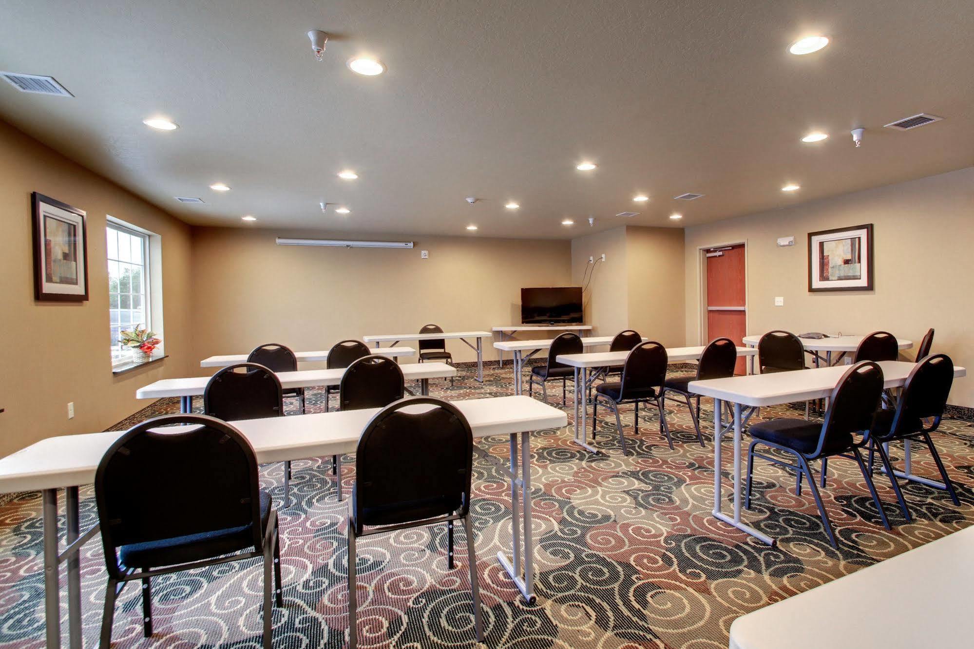 Cobblestone Inn & Suites - Schuyler ภายนอก รูปภาพ