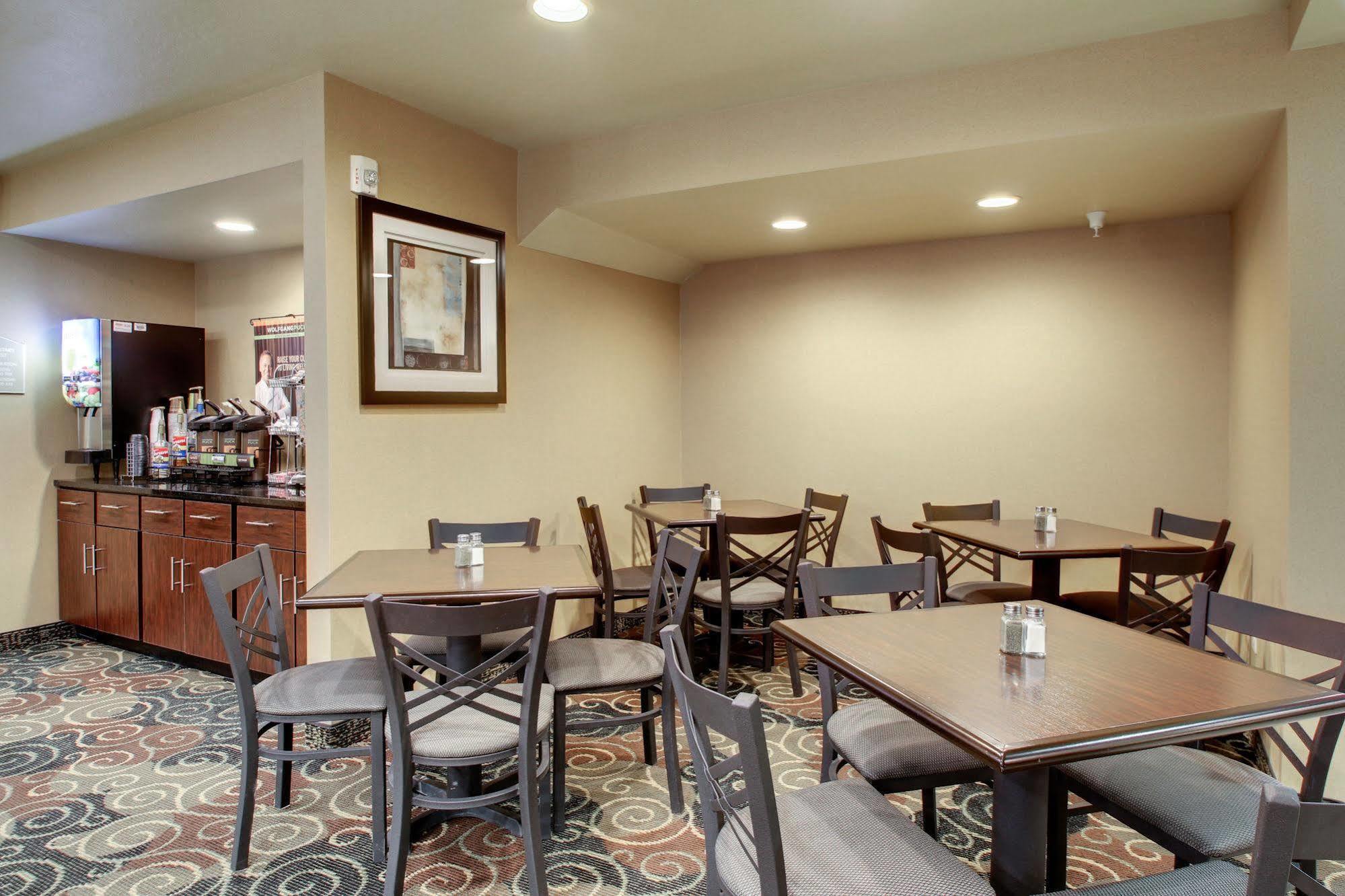 Cobblestone Inn & Suites - Schuyler ภายนอก รูปภาพ